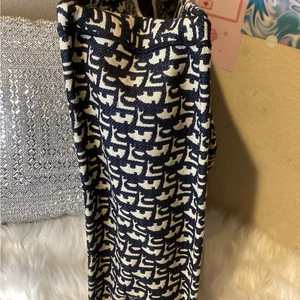 Fashion purse Black and Cream (not authentic)